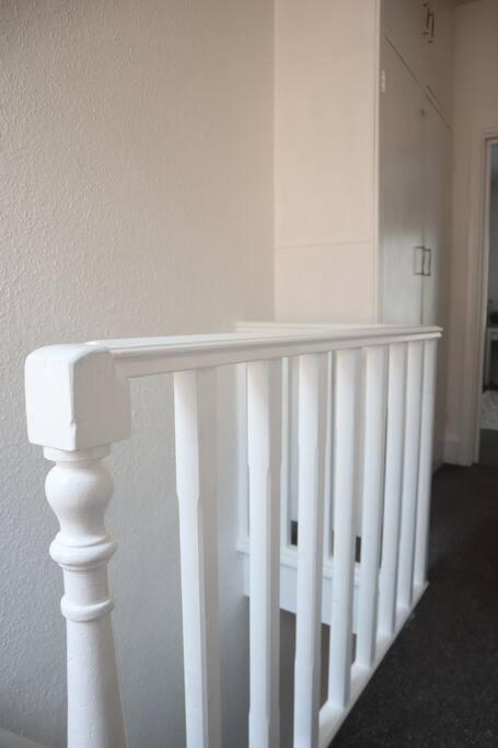 Spacious 1 Bedroom Apartment Leicester Exterior photo